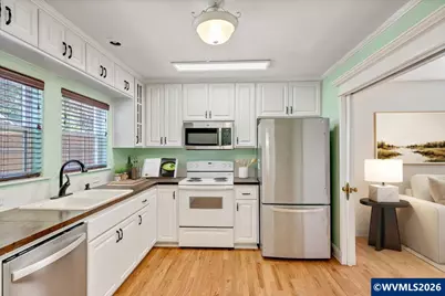 359 Kirk Av, Brownsville, OR 97327 - Photo 9