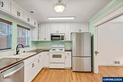 359 Kirk Av, Brownsville, OR 97327 - Photo 13