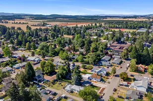 452 College St S, Monmouth, OR 97361 - Photo 43