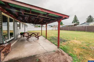 1210 Riverbend Rd NW, Salem, OR 97304 - Photo 25
