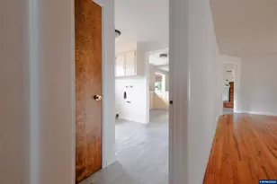 1210 Riverbend Rd NW, Salem, OR 97304 - Photo 15