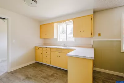 1210 Riverbend Rd NW, Salem, OR 97304 - Photo 9