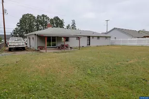 1210 Riverbend Rd NW, Salem, OR 97304 - Photo 29