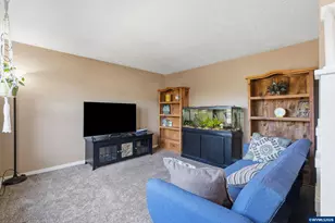 1904 Westport St NW, Salem, OR 97304 - Photo 15