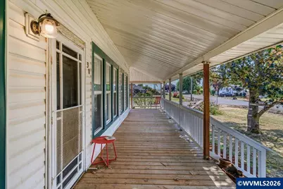90 E B St, Halsey, OR 97348 - Photo 5
