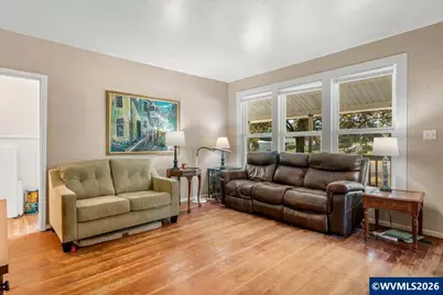 90 E B St, Halsey, OR 97348 - Photo 7