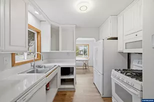 1155 Market St NE, Salem, OR 97301 - Photo 11