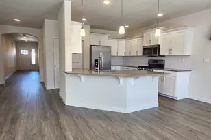 2798 Essex Av NW, Albany, OR 97321 - Photo 9