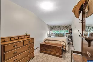 21945 SW Cherry Hill Rd, Sheridan, OR 97378 - Photo 13