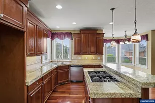1695 Titan Dr NW, Salem, OR 97304 - Photo 13