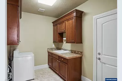 1695 Titan Dr NW, Salem, OR 97304 - Photo 25