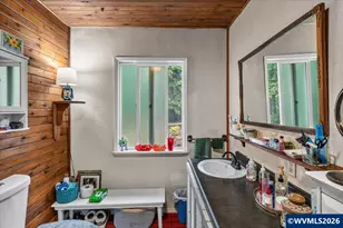 22606 Milk Ranch (&amp 22608) Rd NE, Scotts Mills, OR 97375 - Photo 17