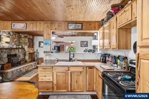 22606 Milk Ranch (&amp 22608) Rd NE, Scotts Mills, OR 97375 - Photo 7