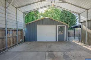 2670 Edgemont St SE, Albany, OR 97322 - Photo 29
