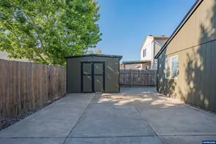 2670 Edgemont St SE, Albany, OR 97322 - Photo 3