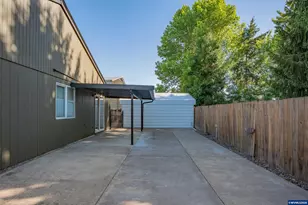 2670 Edgemont St SE, Albany, OR 97322 - Photo 27