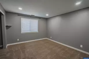 2670 Edgemont St SE, Albany, OR 97322 - Photo 15