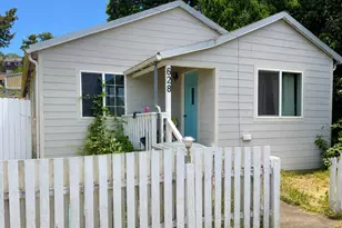 628 Oak St, Brownsville, OR 97327 - Photo 1