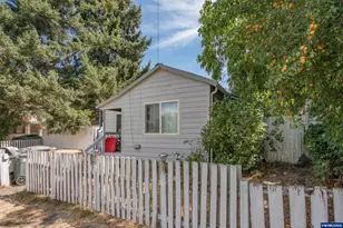 628 Oak St, Brownsville, OR 97327 - Photo 13