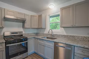 127 S Williams St, Lebanon, OR 97355 - Photo 7