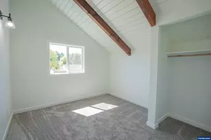127 S Williams St, Lebanon, OR 97355 - Photo 23