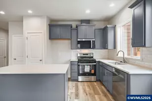 221 NW Royal Ave, Dallas, OR 97338 - Photo 9