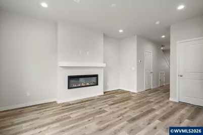 221 NW Royal Av, Dallas, OR 97338 - Photo 7