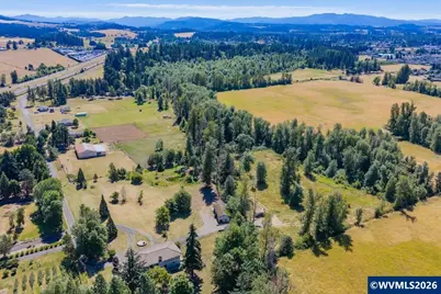 12064 Golf Ln SE, Sublimity, OR 97385 - Photo 7