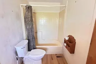 5422 Portland Rd NE, Salem, OR 97305 - Photo 23