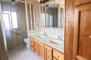 5422 Portland Rd NE, Salem, OR 97305 - Photo 17