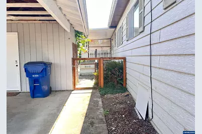 5422 Portland Rd NE #129, Salem, OR 97305 - Photo 35