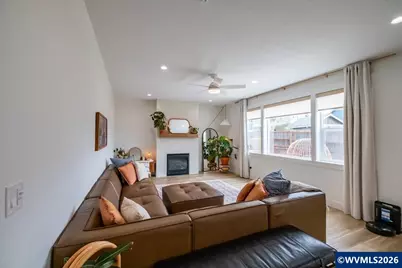1455 Broadway Av N, Monmouth, OR 97361 - Photo 9