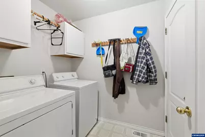 400 Hickory Ct, Lyons, OR 97358 - Photo 29