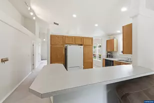 400 Hickory Ct, Lyons, OR 97358 - Photo 15