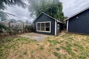 1551 SW Ellis St, Dallas, OR 97338 - Photo 13