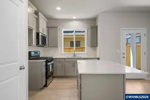 7426 SE Berg Dr, Corvallis, OR 97330 - Photo 11