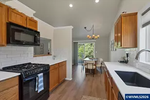 585 NW Marshall St, Dallas, OR 97338 - Photo 19