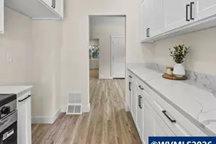 260 20th St SE, Salem, OR 97301 - Photo 13