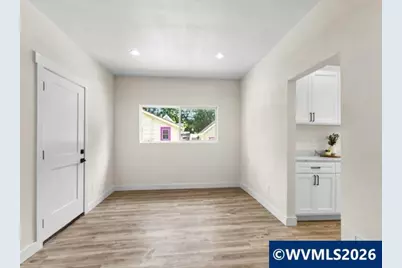 260 20th St SE, Salem, OR 97301 - Photo 9