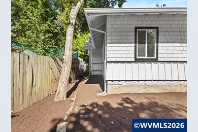 260 20th St SE, Salem, OR 97301 - Photo 25