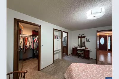 1866 Woodstock Cir NW, Salem, OR 97304 - Photo 13
