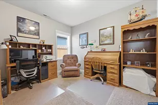 1589 SE Loganberry St, Dallas, OR 97338 - Photo 7
