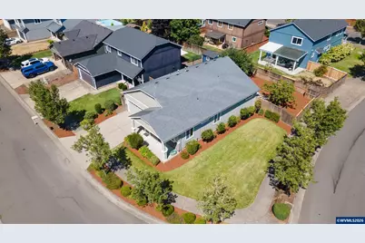 211 Claremont St NE, Albany, OR 97322 - Photo 3