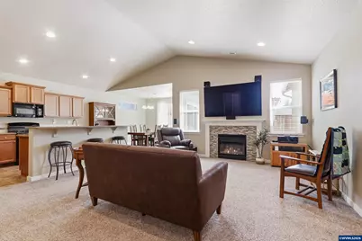 2663 Red Oak St NW, Albany, OR 97321 - Photo 3