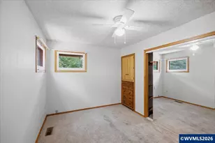 940 Oak Terrace, Sweet Home, OR 97386 - Photo 27