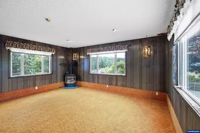 9075 Fort Hill Rd, Willamina, OR 97396 - Photo 9