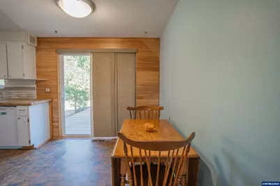 265 S 7th St, Jefferson, OR 97352 - Photo 7