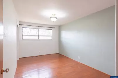 2420 Pine Ln SE, Albany, OR 97322 - Photo 13