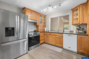 3740 NW Chinquapin Pl, Corvallis, OR 97330 - Photo 5