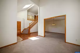 2220 Park Ter NW, Albany, OR 97321 - Photo 9